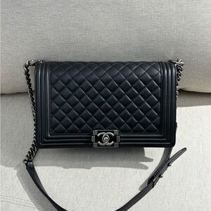 CHANEL Black Lambskin Boy Bag Medium SHW